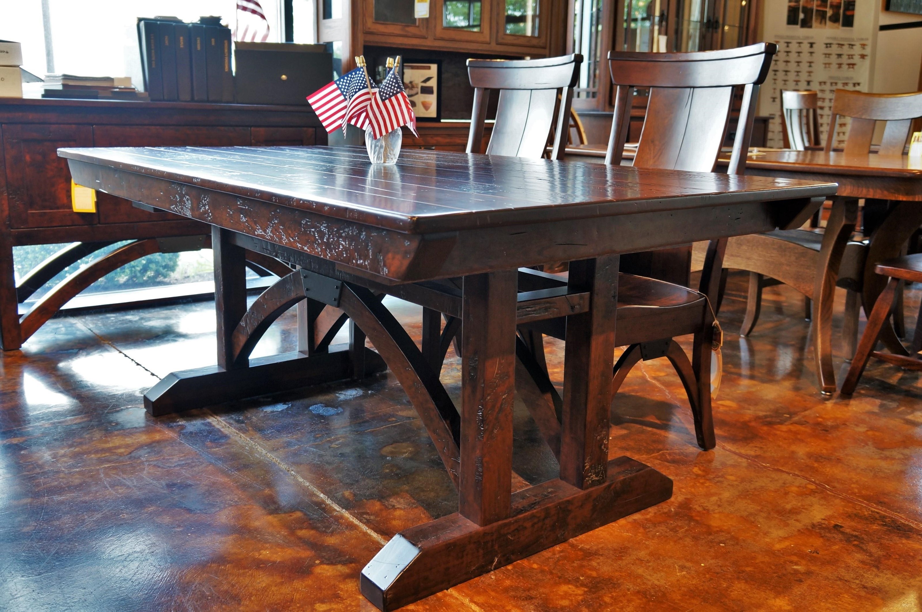 B and top q trestle table